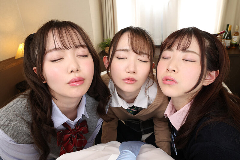 【VR】部活終わりの休日。シティホで教え子3人に囲まれサンドイッチで挟まれて小悪魔的に痴女られ誘惑されて抜かれまくったボク。あすか・ゆめる・恵奈