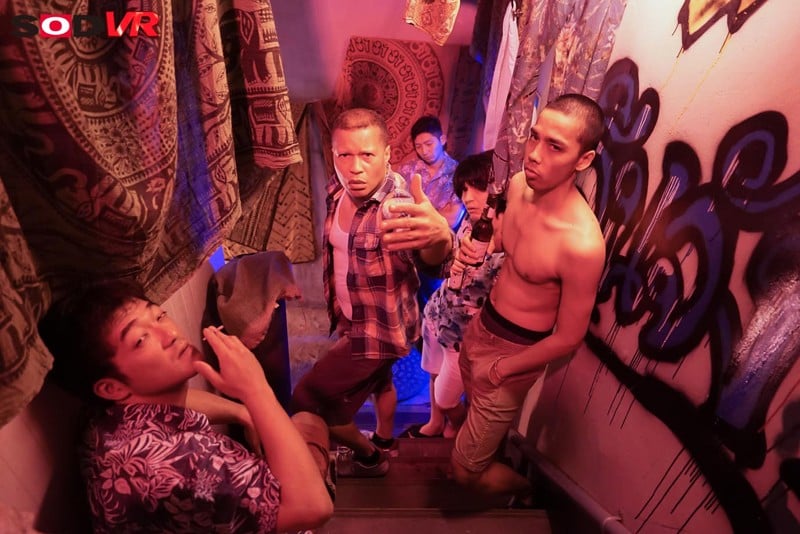 【VR】バンコクの裏通りで見つけたシェリルちゃん 147cm