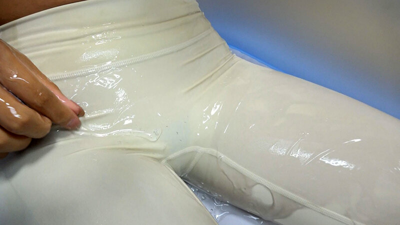 渚みつき 神ジムウェア 美意識高いジム通いお嬢さんやSNSインフルエンサーのジムウェア姿!!我々と住む世界が違う高嶺女子の美尻や恥丘やジョリワキを接写で堪能!!ジム女子の太腿や尻や着衣放尿までも!!身体にフィットするウェアのシルエットを超接写完全着衣でハメ撮り