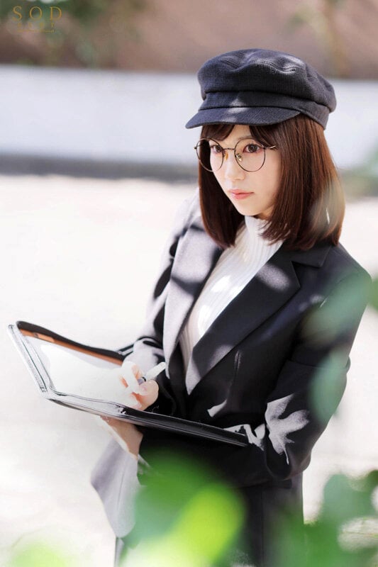 「あなたも寝取って差し上げましょうか?」巷で噂のスゴ腕別れさせ屋工作員A・Kさん(20代女性)への密着取材に成功。心もチ〇ポも掴む寝取り誘引中出しセックスの実態とは!? 天宮花南