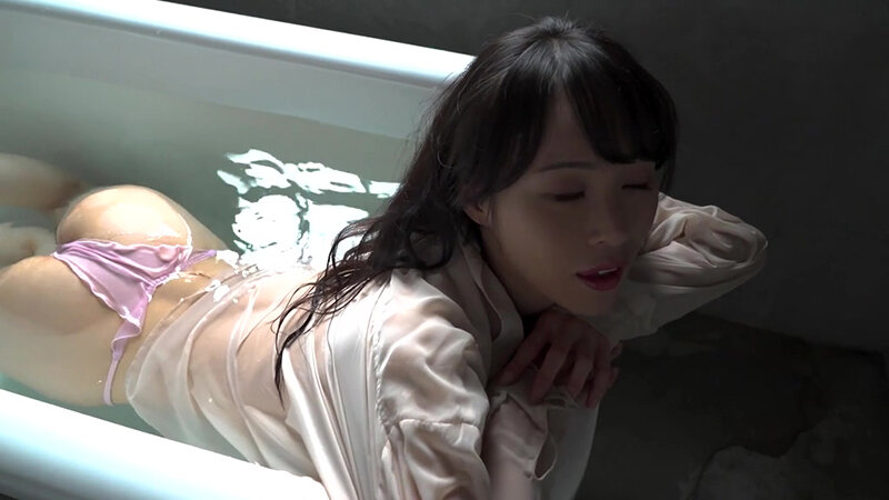 上田紗奈 The 1st NUDE