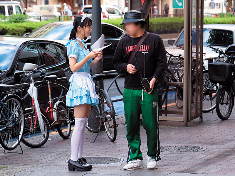 メンヘラってる客引きメイドに餌を与えるかわりに専属おしゃぶり家性婦としていつでも即尺ごっくん&生中出しできる都合のいい関係 希咲那奈