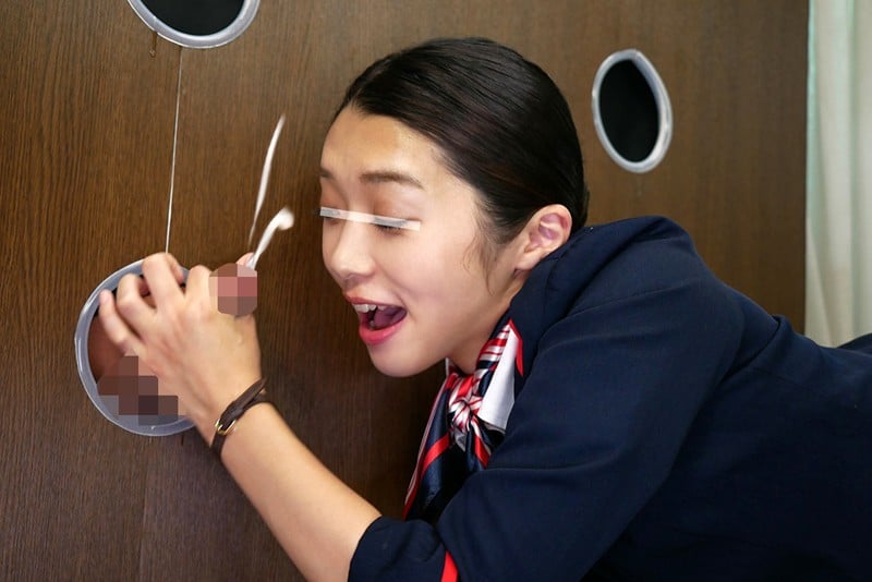 一般男女モニタリングAV しごいてしゃぶってヌキまくり!大手航空会社勤務の憧れのキャビンアテンダントが無数に生えた壁ち○ぽの即ヌキに挑戦!フル勃起ち○ぽに囲まれ恥じらいながらもオマ○コが濡れてしまった黒パンスト美脚CAはザーメンまみれでノンストップ射精SEX!…