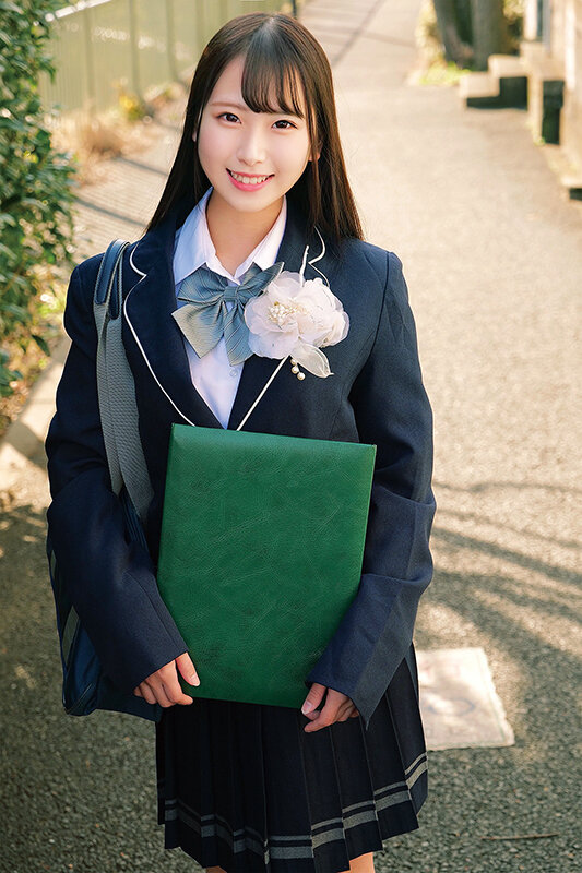 祝！卒業おめでとう！人生初中出し！男性経験ほぼゼロのうぶな女子○生30名 デカチンで子宮口にダイレクト射精！今まで味わったことのない幸福感で「イックゥゥゥゥ！！//」と悶絶しまくる300分SP