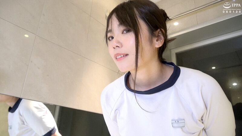 チアガール美女の濃厚舌ベロ顔舐めプレイ&唾吐き 乃木ちはる