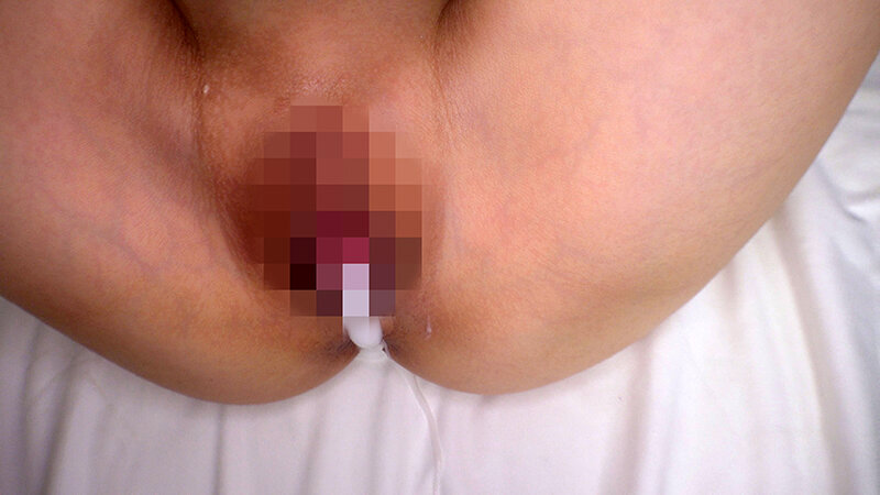 「初体験は学校の先生」乳首でイケる程おじさんに開発された身体 大学デビューしてできた同級生彼氏とのSEXに満足いかなくて浮気ハメ撮り