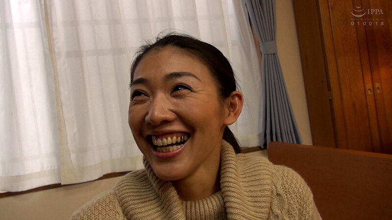 今まで浮気はなしの真面目奥さんが初めてのAV出演で弾ける浮気SEX！