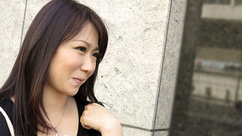 「え、お手入れ…したこと無いです(真っ赤)」毛深い女の濃厚エロス 素人まるだし無防備過ぎる剛毛人妻 ナンパ中出し12人240分SP 3