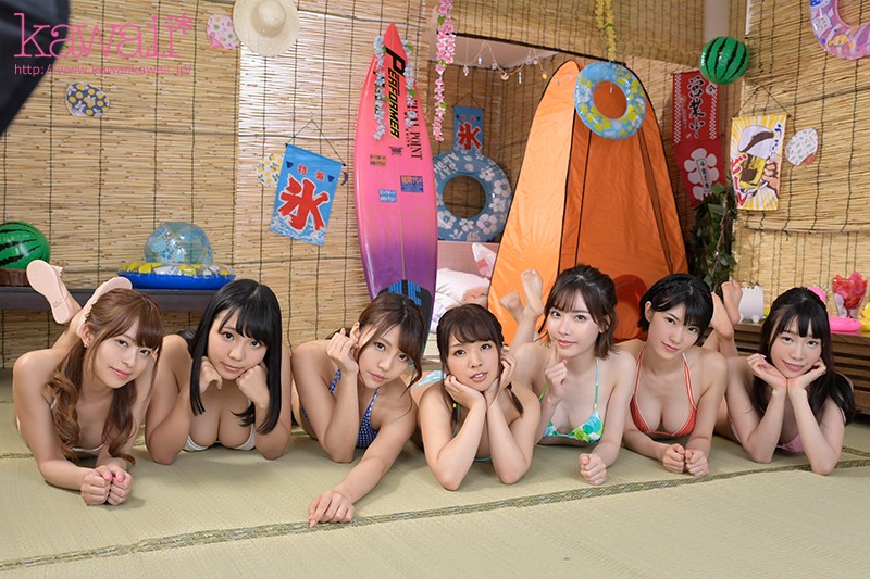 【VR】夏休み海の家でアルバイトしていた僕 台風で電車が止まり遊びにきていた女子大生7人と雑魚寝することに…ほろ酔い気分でエッチな雰囲気になり夜な夜なハメまくったあの日