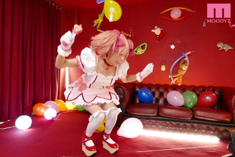 つぼみちゃんにアニメの世界に引きずり込まれるっ！