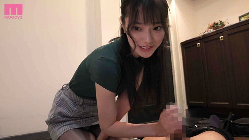 先輩ウチで飲み直しませんか? 後輩女子社員のパンスト誘惑に甘え ささやき淫語手コキで焦らされ感度高まり始発後もハメ狂った延長交尾17発 宮下玲奈