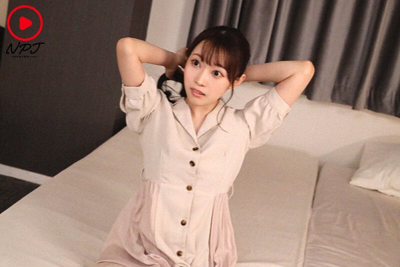 フォロワー7.5万人!!裏垢で承認欲求を満たす長舌フェラ自慢ガールとオフパコ大成功! リアルではごっくんも好きなアナコンダ女子だったので11発ザーメン丸飲みAV発売! ありさ