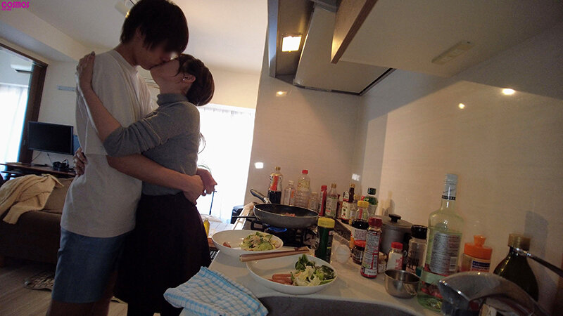 もの凄い性欲!仕事と子育てでオナニーする暇もないシングルマザーと中出しSEX まいな29歳