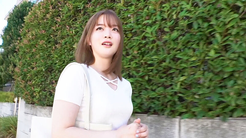 乳首敏感体質改善プロジェクト! 素人女子大生が挑戦! 凄テクAV男優のイっても止めない乳首責めで敏感女子に大変身! 常に乳首でイキながら痙攣絶頂中出しSEX! りこちゃん 橋本りこ