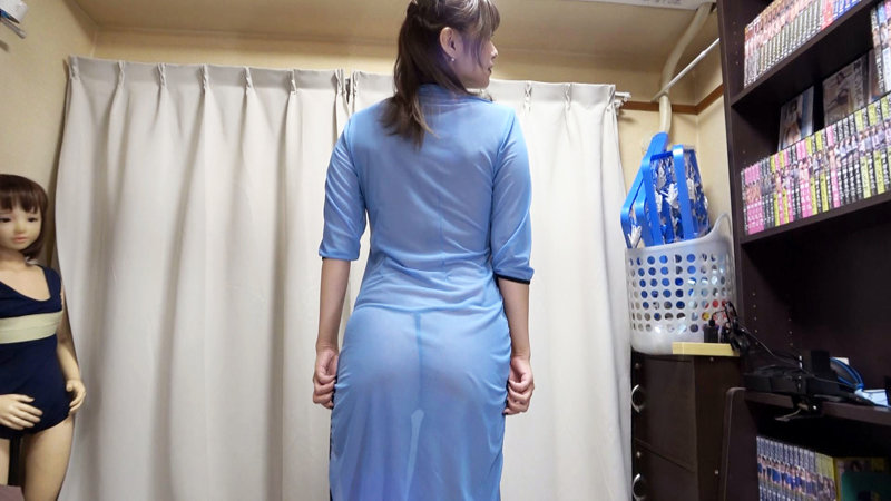 紺野ひかる 神スケスケ 女子の服の中おっぱいはどんな感じで下着に包まれ、乳首はどの様に隠れ、マン毛はどんな感じでパンティーに覆われ、ハミ毛は?パイパンだったら?と日々妄想で勃起して完全着衣じゃモノ足りず、でも全裸じゃ抜けなくなった大人に送るAV