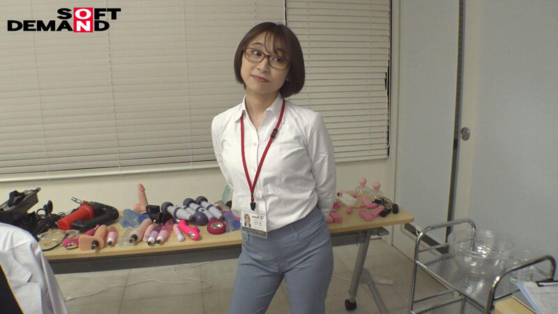 むっつりドエロイ理系女子マッドサイエロティストが登場!SOD女子社員 ハダカになるより恥ずかしい脱ぎキャンBOX野球拳 性科学ラボ研究員中途2年目 牧田翼