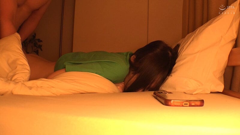 パパ!アタシのこと好き?秘密の密着SEX!!透明美肌にピンク色マ○コ もも 白石もも