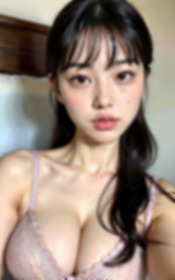 逆ナンしてきた淫乱女子大生が露出で童貞くんを誘惑