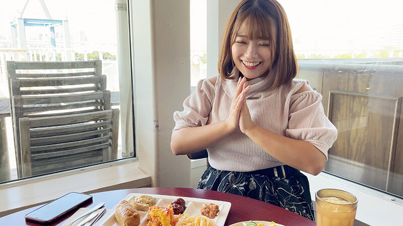 【豊満Hカップ＆はみ出る剛毛】むっちりドスケベ奥さま27歳 オイルテッカテカ＆ハードピストンで尻肉＆乳袋ばいんばいんイキ狂い中出しファッキン！！【W不倫リアルガチ！！】