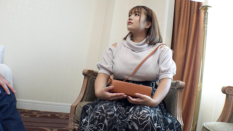 【豊満Hカップ＆はみ出る剛毛】むっちりドスケベ奥さま27歳 オイルテッカテカ＆ハードピストンで尻肉＆乳袋ばいんばいんイキ狂い中出しファッキン！！【W不倫リアルガチ！！】