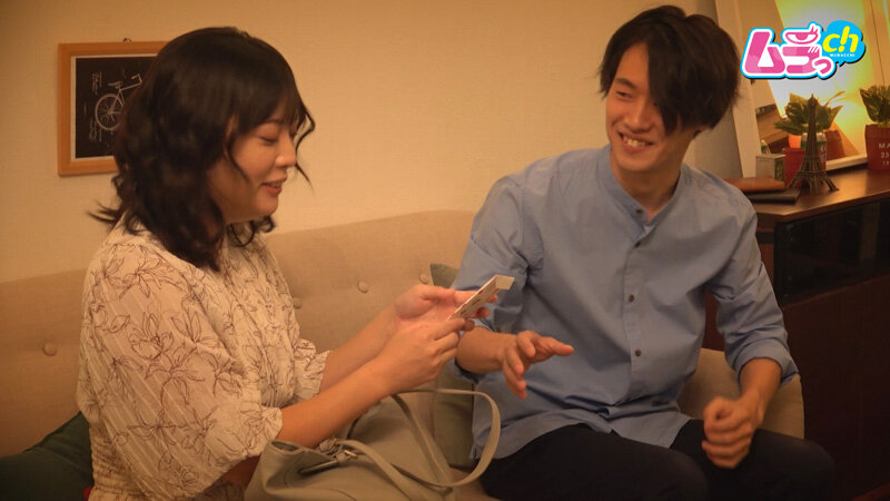 ニンゲン観察 風俗初体験男子のウブさに大興奮!手取り足取り過剰サービスで本番まで許しちゃうデリヘル嬢