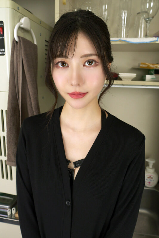 【VR】「ギリギリ着エロVR 露出狂の女」 艶麗 ド変態!極上美女が最高女体を大晒し! 藍芽みずき