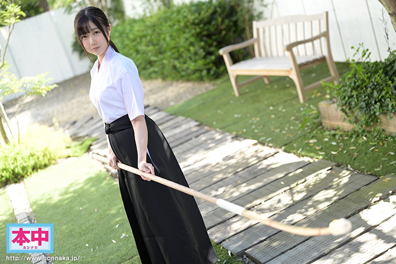 新人 男のコってなんでナマでしたがるの? 心理学部に通う女子大生がナマでしたい男子の気持ちがしりたくて中出しAVデビュー 加瀬谷れな
