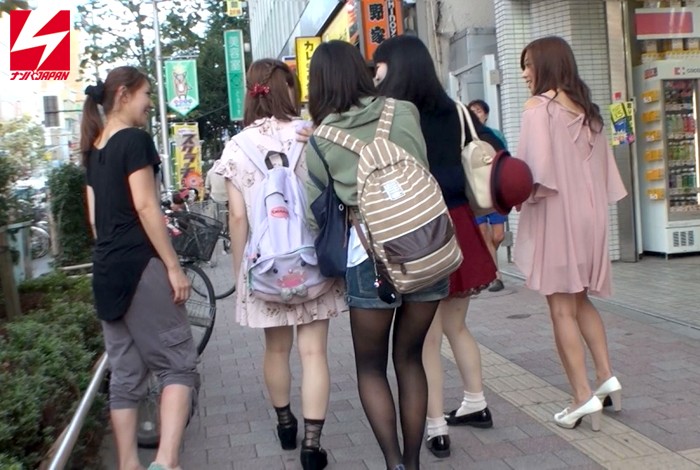 ナンパJAPAN レズHunt Vol.02 瀬名あゆむ＆女監督なんともJAPANが行く 仲良し2人組限定！ 友達レズナンパ編