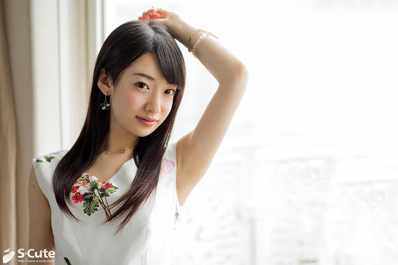 小柄な体に秘めた性欲が止まらない。恥らう清純美少女の淫らな本性