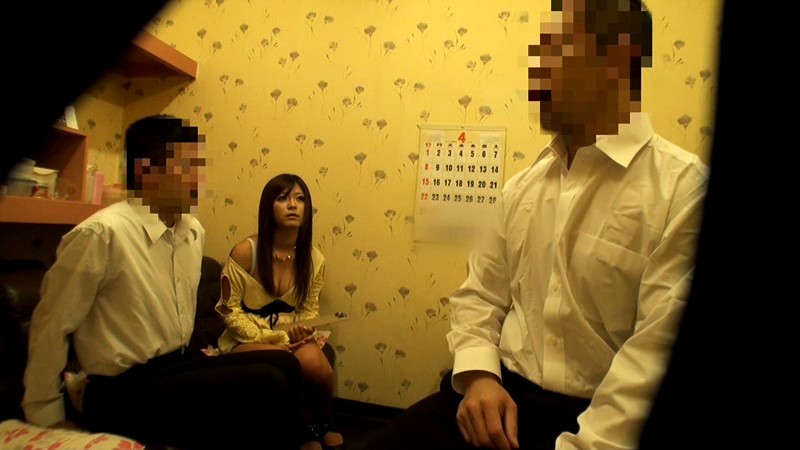 さとう遥希が自画撮り盗撮!潜入裏風俗 さとう遥希
