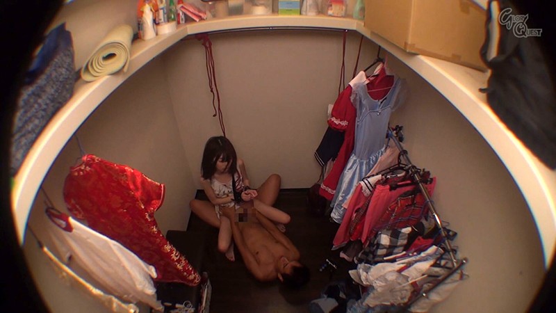 監禁クローゼット 有坂深雪