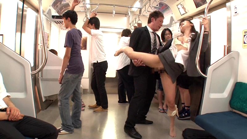 危険日は触れられただけで激イキ痙攣する世界