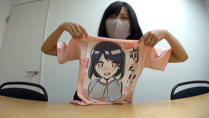 裏垢未成年だと思ってノコノコとパパ活にやってきたオジサンをガチ顔出しでAV出演！ 四宮繭