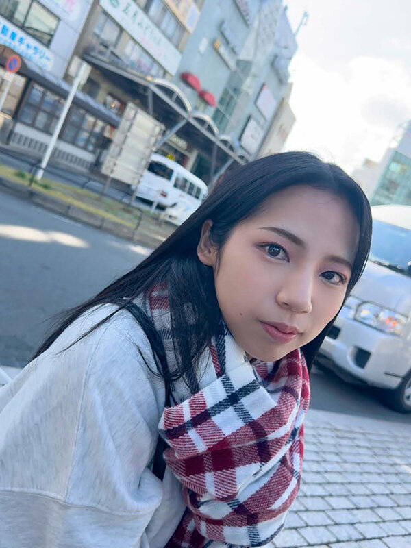 真正中出しAVデビュー 折原由真(21歳)
