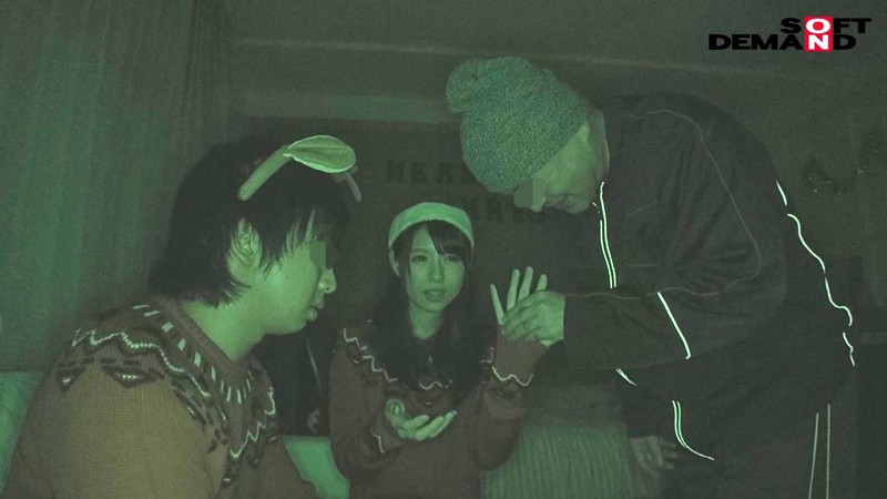 時間を止められる男は実在した！～クリスマスを祝うクソカップルの女を『寝取って』中出し！地獄の3時間SP～