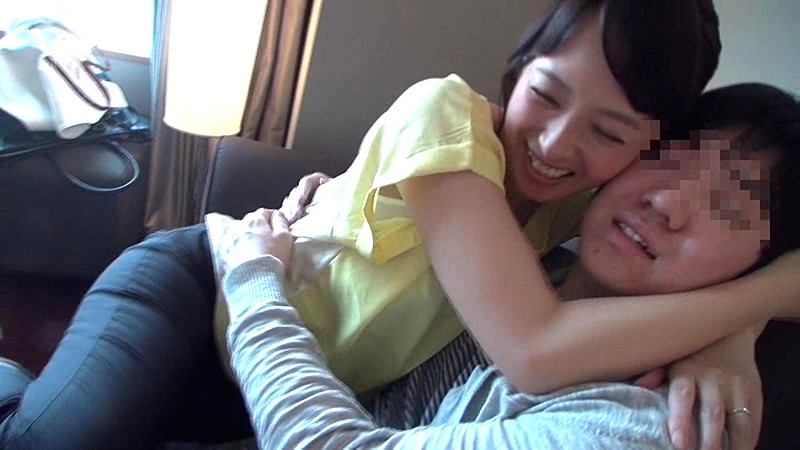 仕事を休んで、息子よりも若いアオクサ童貞ち○ぽこに舌鼓(したづつみ) 安野 由美 50歳 第3章