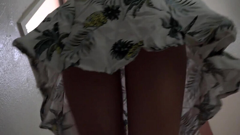 素人盗撮投稿動画～階段パンチラ編～