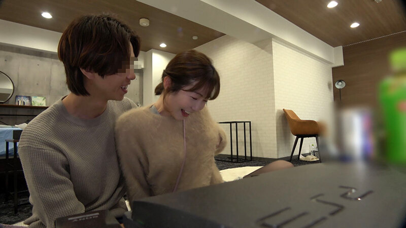 終電逃した幼馴染と念願の初SEXするもヤリチン男に速攻喰われて絶頂します