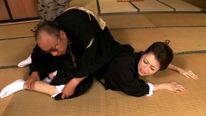 キモ男に犯●れる檀家の後家さん 北条麻妃