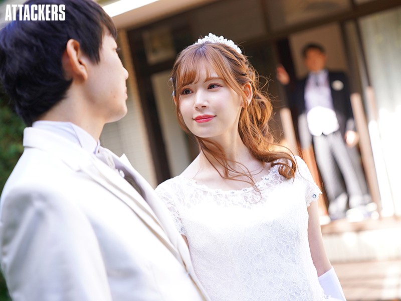 挙式を終え幸せの絶頂にいた花嫁がその日、義父に犯●れた。 オヤジの全身舐め変態セックス 明里つむぎ