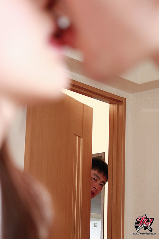 舌が性器のように感じる。彼氏の父親から受けた濃厚な接吻。 接吻NTR 永瀬ゆい