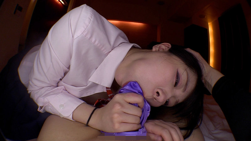 変態デカ尻女子校生は僕達の性欲処理肉便器 可愛い顔してエロ過ぎる超敏感体質!卑猥な勃起乳首コリコリするだけでマン汁染みで表までビショ濡れになったパンティー被ってスーハーしながらイキ狂いドスケベお漏らし女子