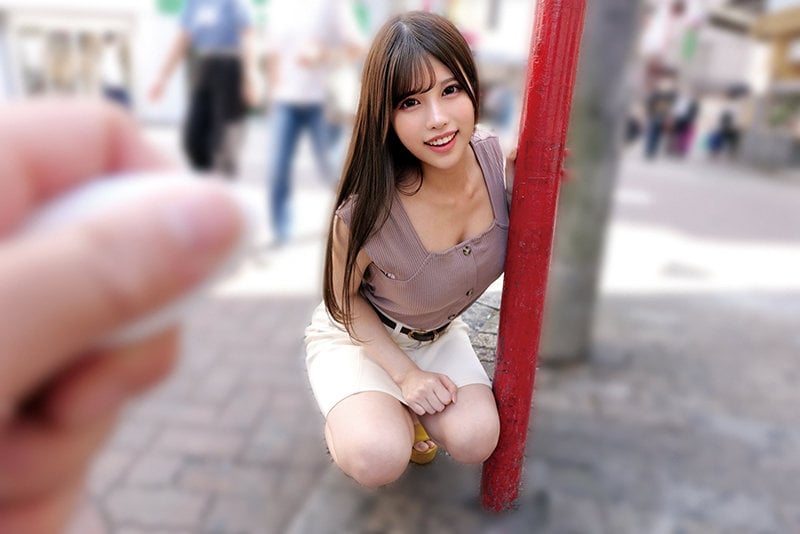 素人美少女とリモコンバイブお散歩 4 ーSBY区編ー「もう我慢できません…//」人混みの中ビクビク震えてイキまくってしまう女子たち!人生初の羞恥プレイでまさかのエロスイッチオン!車移動中も大胆カーオナニー!最後は近くのスタジオで心行くまで生セックス!