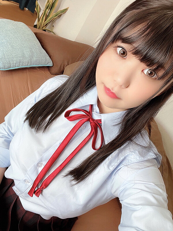 Iカップ爆乳童顔J学生 むっちり巨乳&巨尻を震わせイキまくり中出しSEX コンビニでフェラさせてからの連れ込み部屋でヤリまくり個人撮影