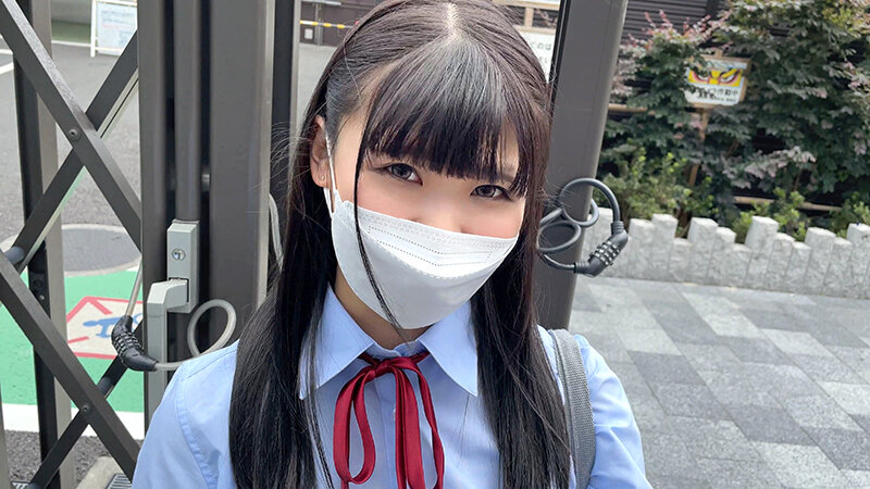 Iカップ爆乳童顔J学生 むっちり巨乳&巨尻を震わせイキまくり中出しSEX コンビニでフェラさせてからの連れ込み部屋でヤリまくり個人撮影