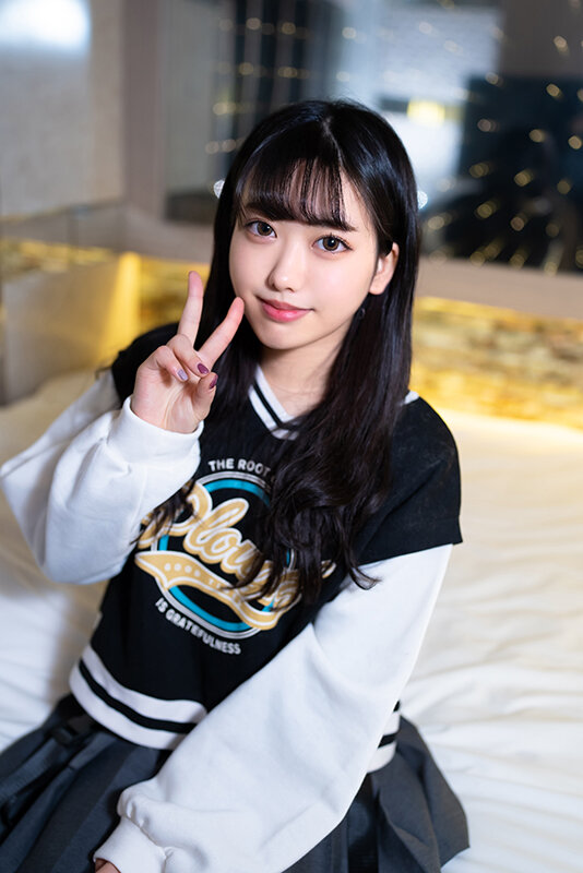 素人女子大生【限定】ヒメちゃん22歳 経験人数1人の超ウブ娘と初対面で即SEX!清楚系女子をビッチ女子に変貌させる大量中出しフィニッシュ!!