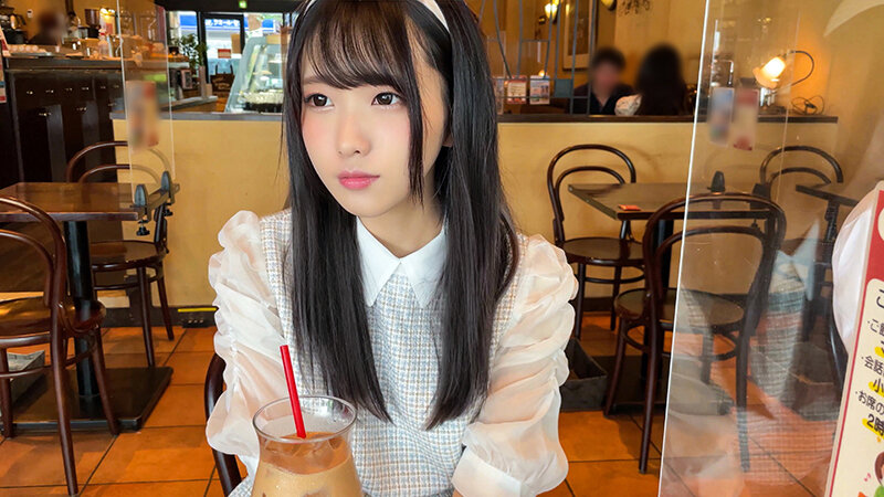 【カフェ好き女子流出】黒髪ロング純粋ぴゅあっこ女子大生(20歳) 彼氏とカフェ巡り!お泊りホテルで喉奥グポグポ、痙攣アクメするパイパンすじマンコに生ハメ大量中出し映像流出