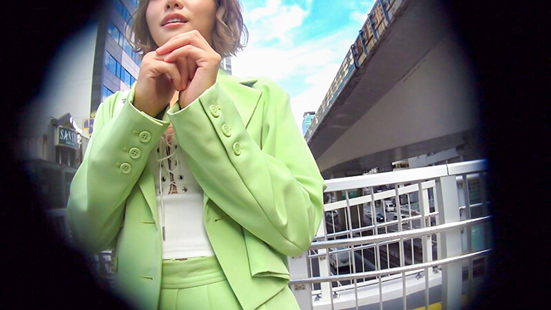 【イ○スタ女子SNSナンパ！ 2】イ○スタで見つけたエロカワ美女をSNSを使ってナンパ！モデル撮影と称していろいろ撮影＆握らせたらOKだったのできっちりハメまくって中出しSEX！