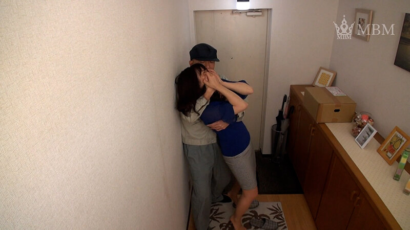 日常に潜む悪夢！配達員に○○された熟女の恐怖と絶望の強○○○○！