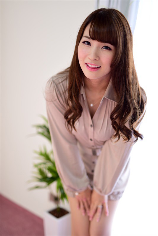 「奥さん！！入れちゃダメですよ！！」童貞チ○ポをパンツ挟み素股でアクシデント挿入↑射精手伝いが一転して、念願の筆おろし中出しSEX！！ 10人 6時間40分完全版